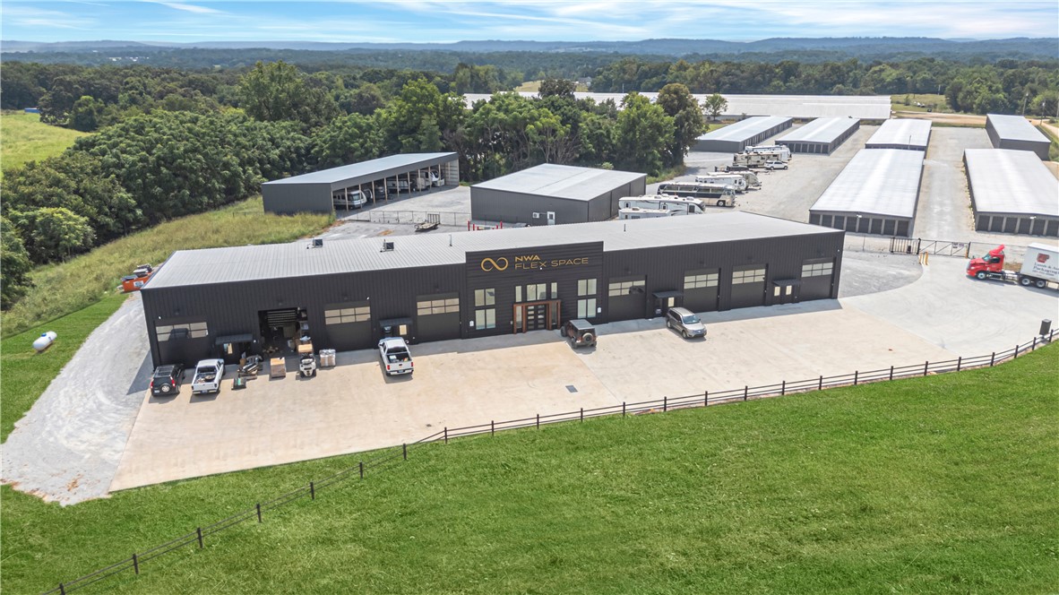 A multi tenant NNN flex space center in east Springdale, Arkansas is available for acquisition. The property totals 11,998 square feet and is currently 79% leased, with one 2,400 SF suite available for  lease up. All tenants operate under NNN leases with minimal landlord responsibilities. The current rent is $127,728 with 10 tenants but there is a potential rent of $159,408, if the vacant unit is filled at their listed rates. The adjusted NOI is $150,653, when considering the vacant unit. The site spans 3.48 acres and sits along Highway 412 with approximately 19,000 vehicles per day.