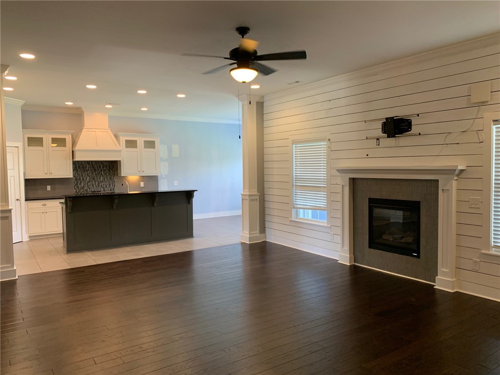 Hyde Park - Residential Lease