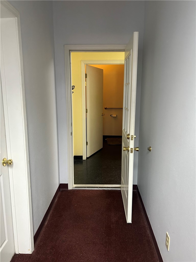 Glenwood Shopping Center - Commercial Lease
