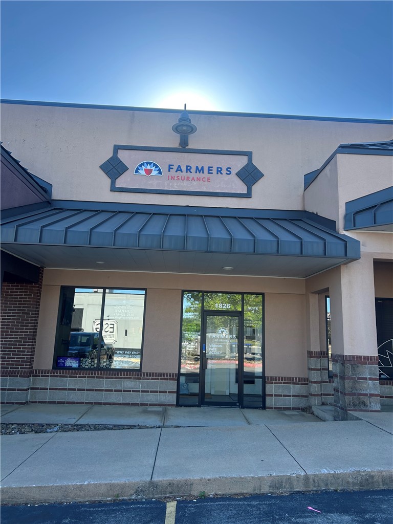 Glenwood Shopping Center - Commercial Lease