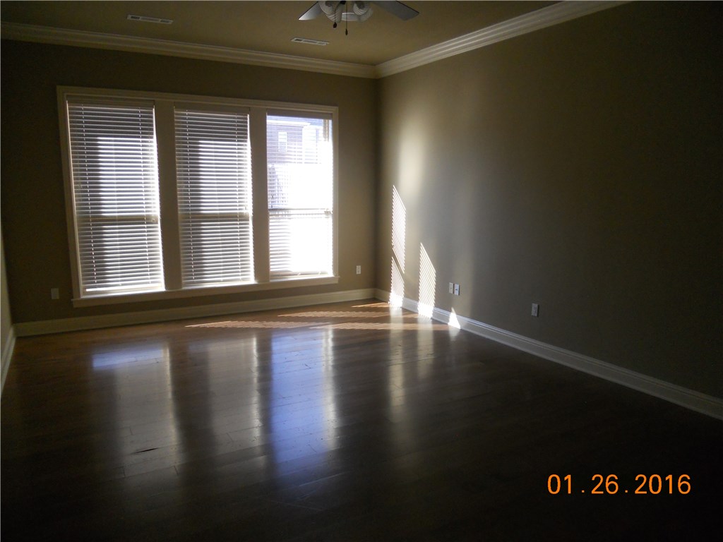 Peaks Ph III, The Rogers - Residential Lease