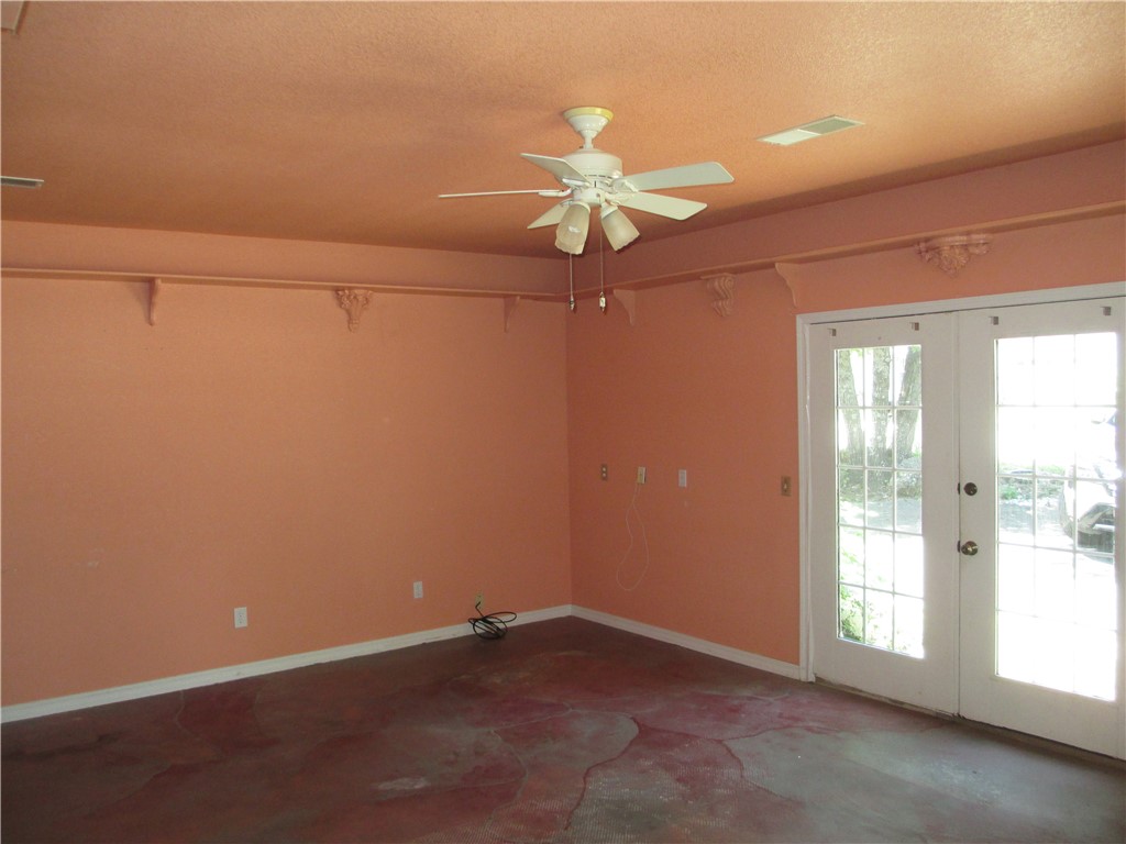 Unit 11 Holiday Island - Residential