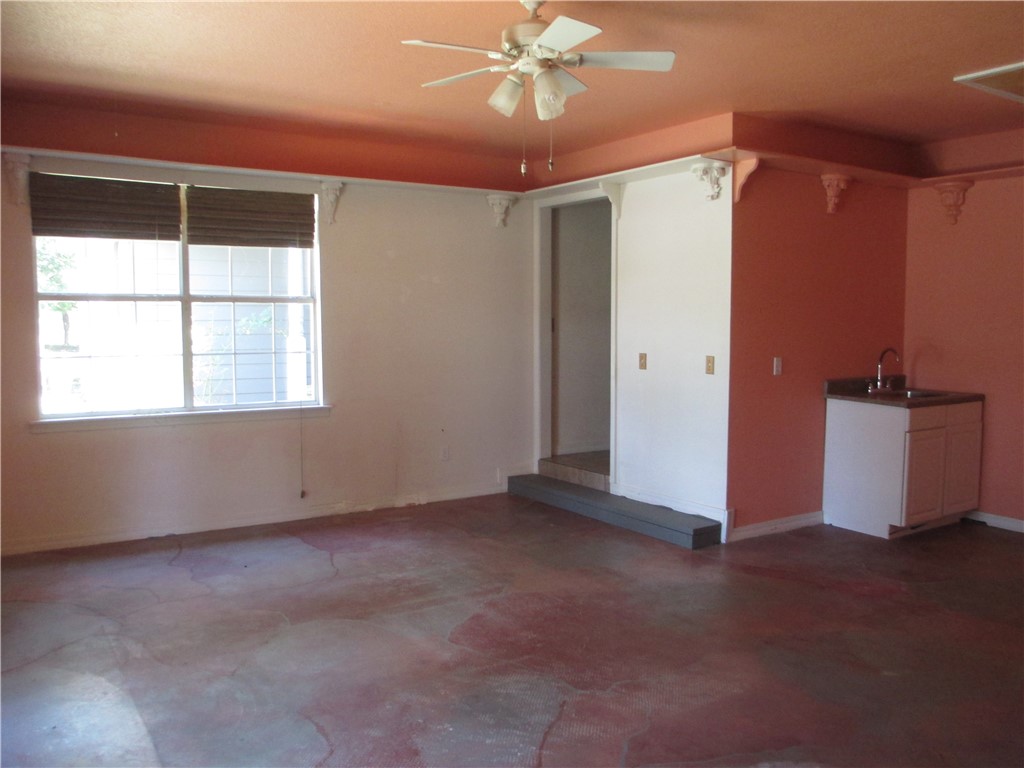 Unit 11 Holiday Island - Residential