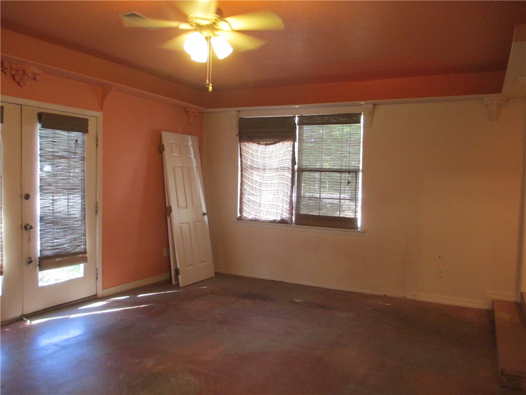 Unit 11 Holiday Island - Residential