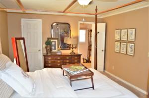 Sherwood Est - Residential