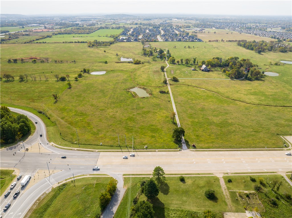 MILLS FARM COMMERCIAL-ROGERS - Land
