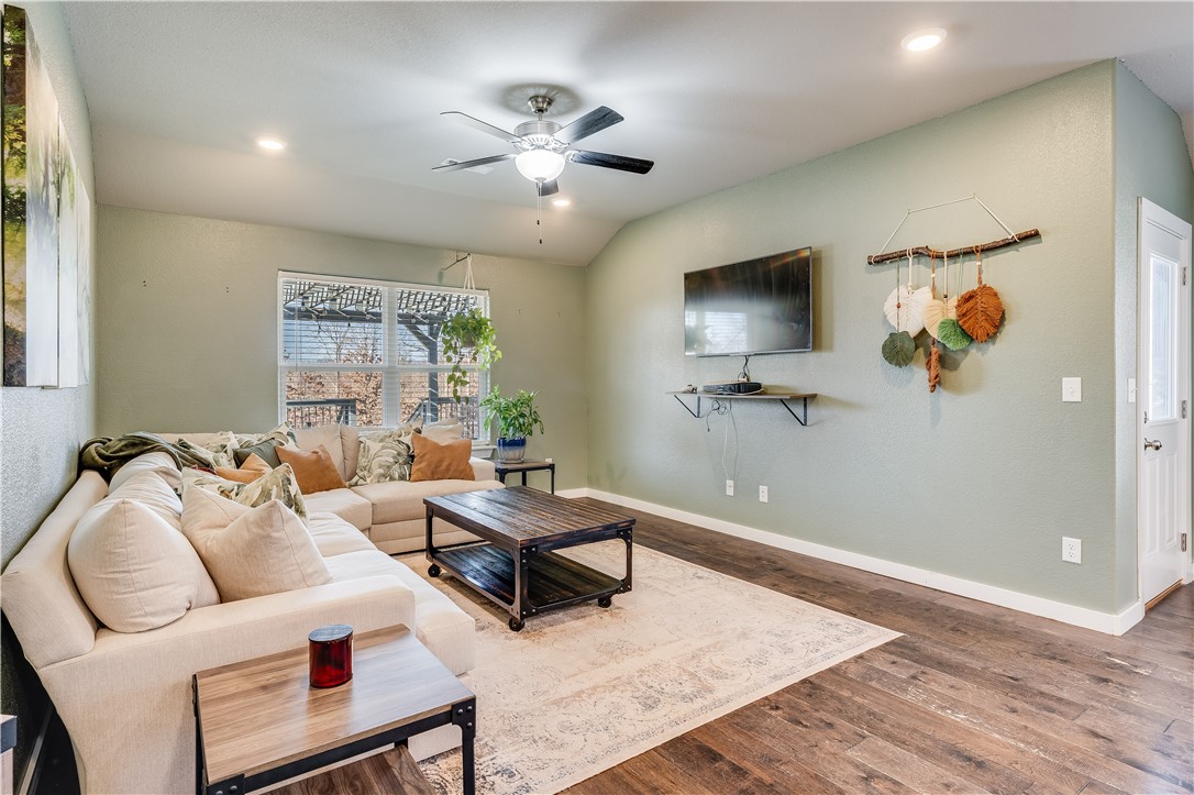 Cromarty Sub Bvv - Residential Lease