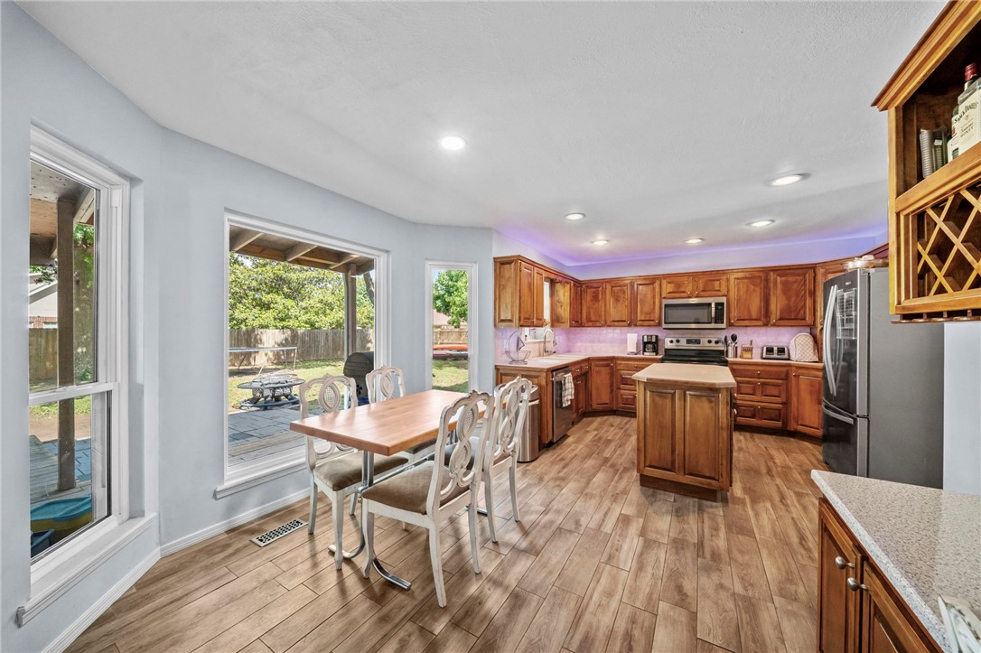 Whispering Timbers Ph 7 Rogers - Residential
