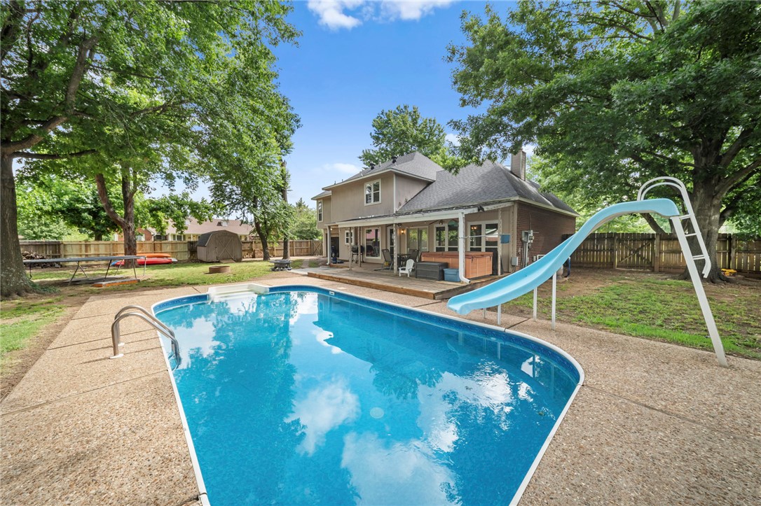 Whispering Timbers Ph 7 Rogers - Residential