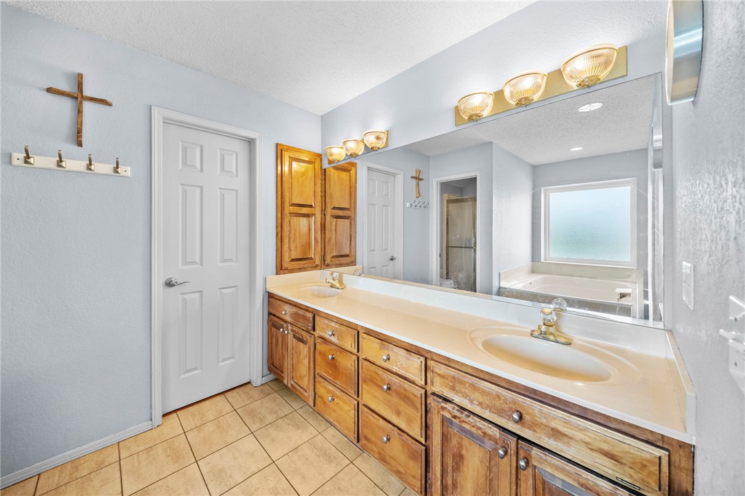 Whispering Timbers Ph 7 Rogers - Residential