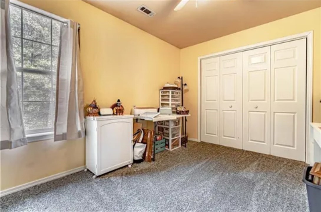 Twin Oaks Sub Rogers - Residential Lease