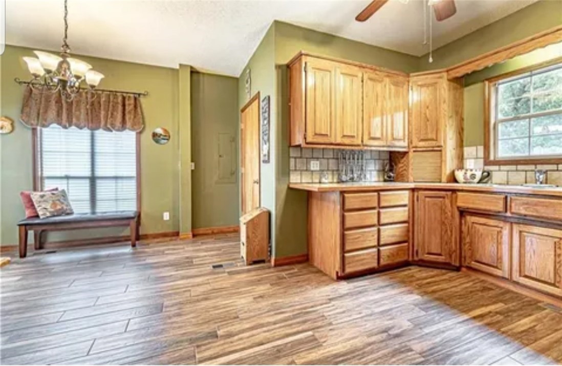 Twin Oaks Sub Rogers - Residential Lease