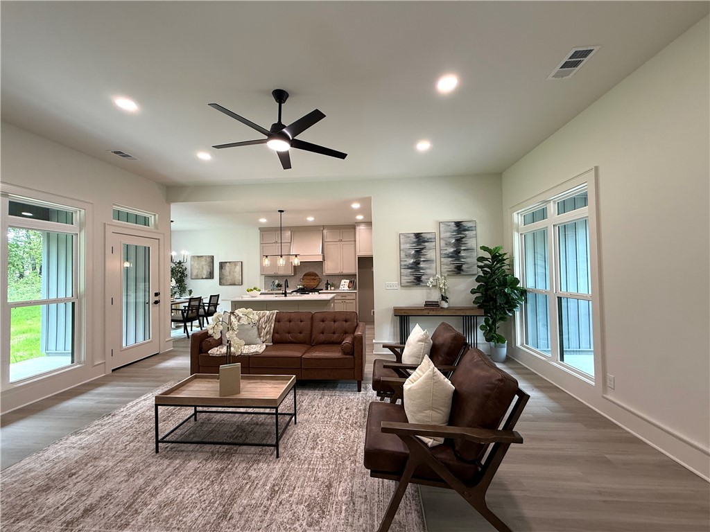 Unit 8 Holiday Island - Residential