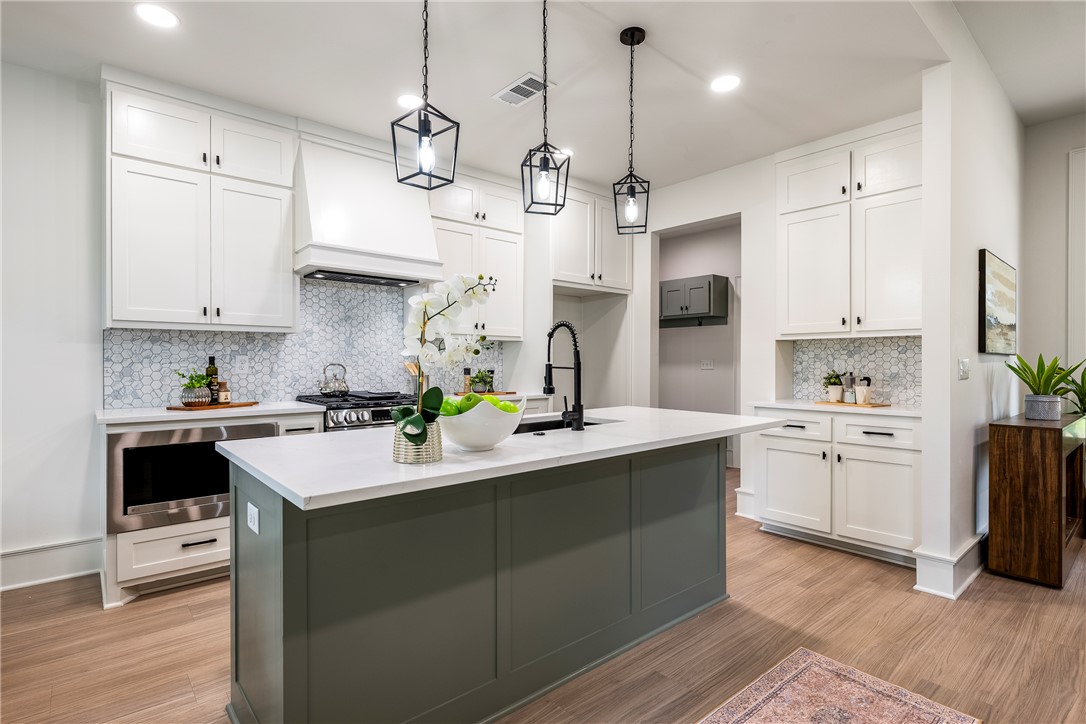 Unit 8 Holiday Island - Residential