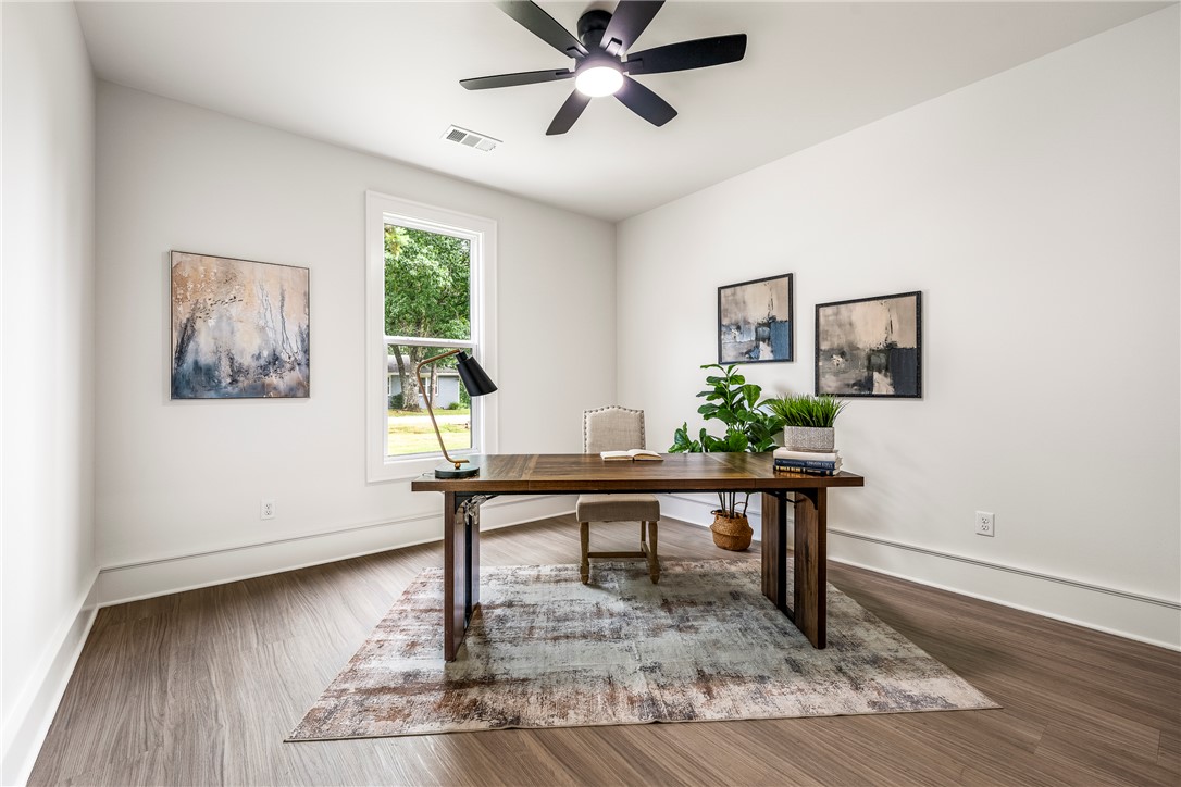 Unit 8 Holiday Island - Residential