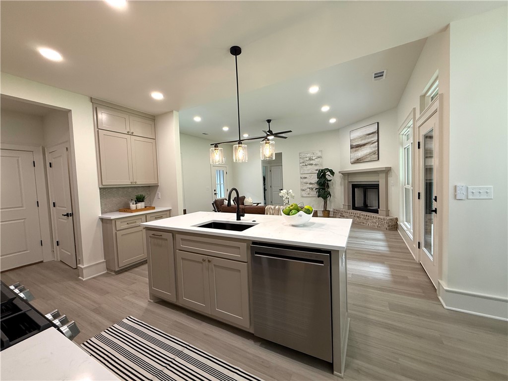 Unit 8 Holiday Island - Residential