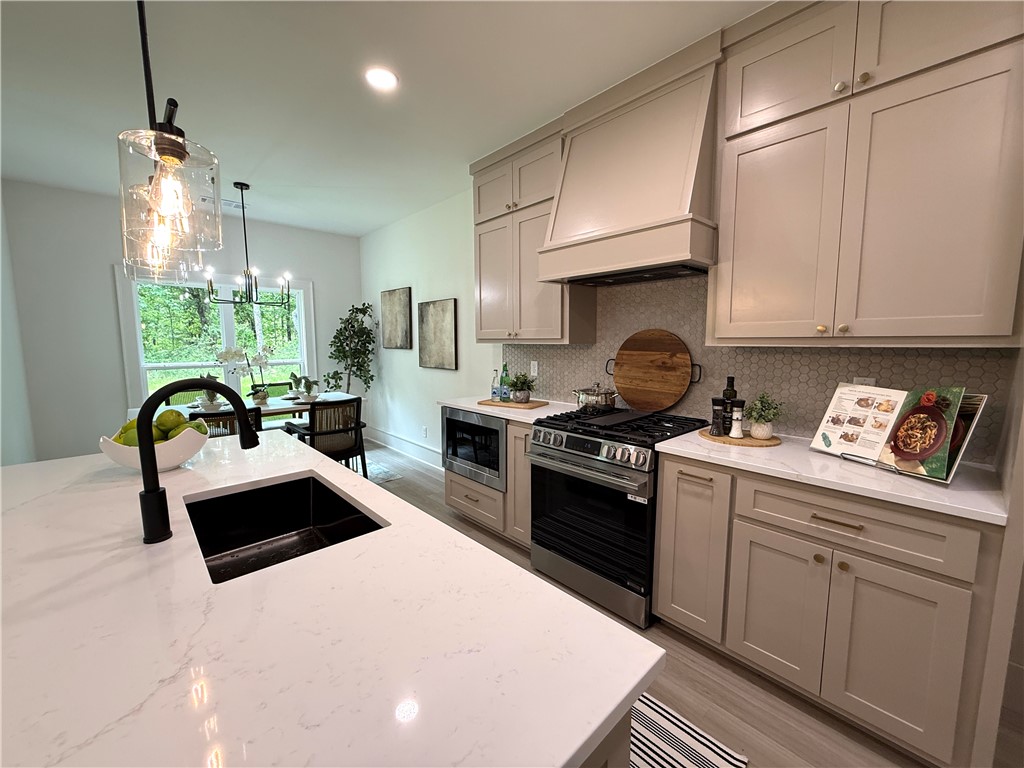 Unit 8 Holiday Island - Residential