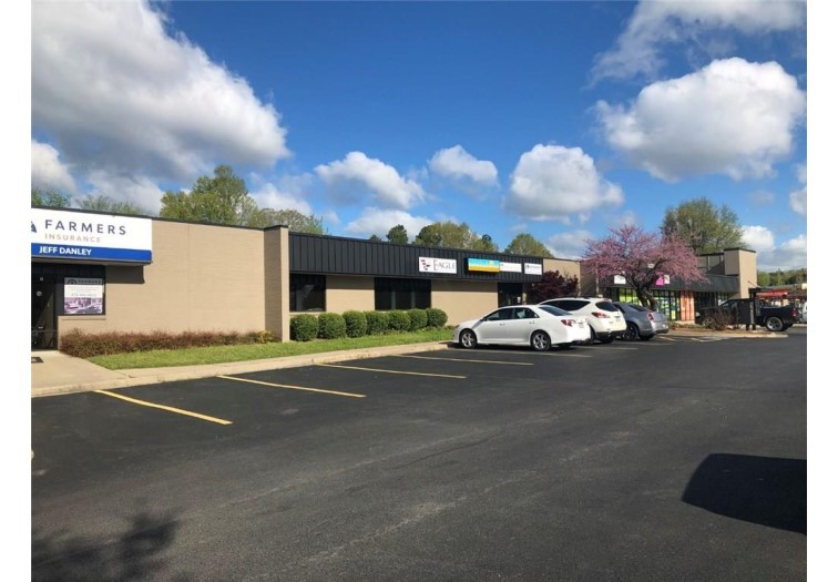Fayetteville Outlots - Commercial Lease