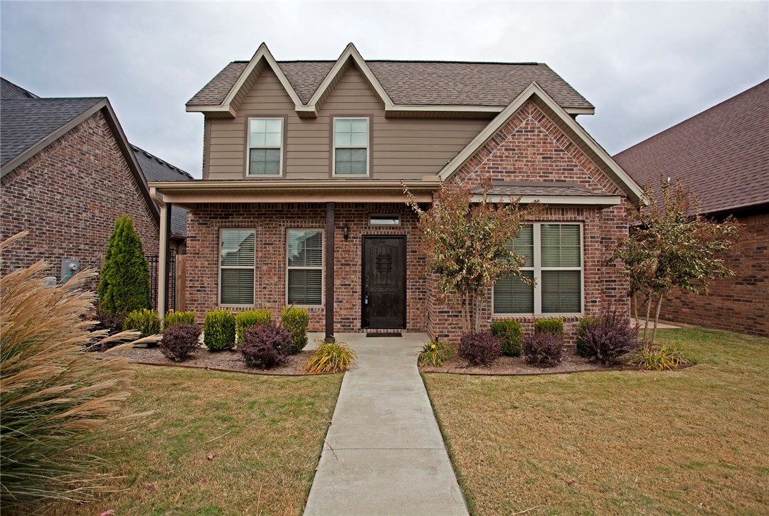 Great home in Stone Meadow Subdivision.  3 bedroom 2 1/2 bath home has stainless appliances, and granite in kitchen. Hardwood flooring in main living area. Gas fire place in living room.  Access to club house and pool.  Lawn care included.