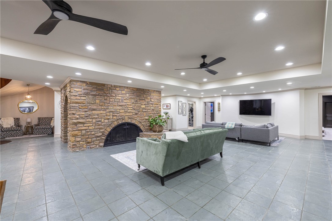 14-18-30- Springdale - Residential