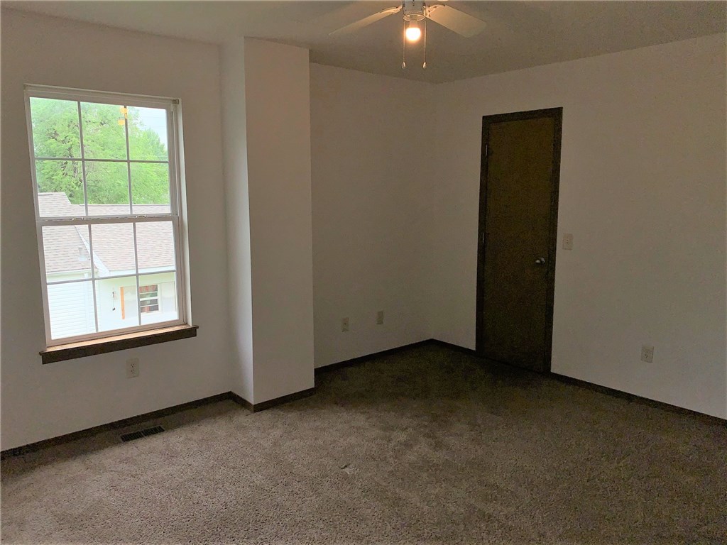 R L Hayes Sub Rogers - Residential Lease