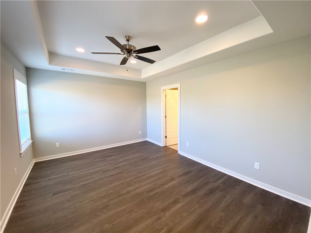 Wagon Wheel Crossing - Residential Lease