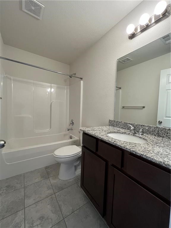 Lakewood Crossing - Residential Lease