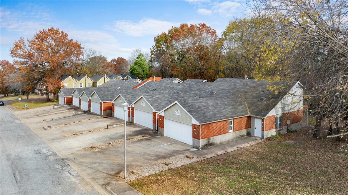 Royal Oaks Estates - Residential