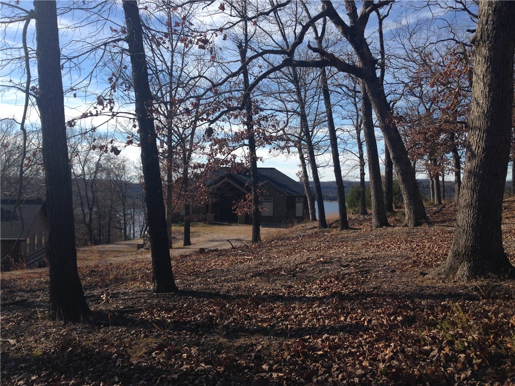 Point Mirage - Land