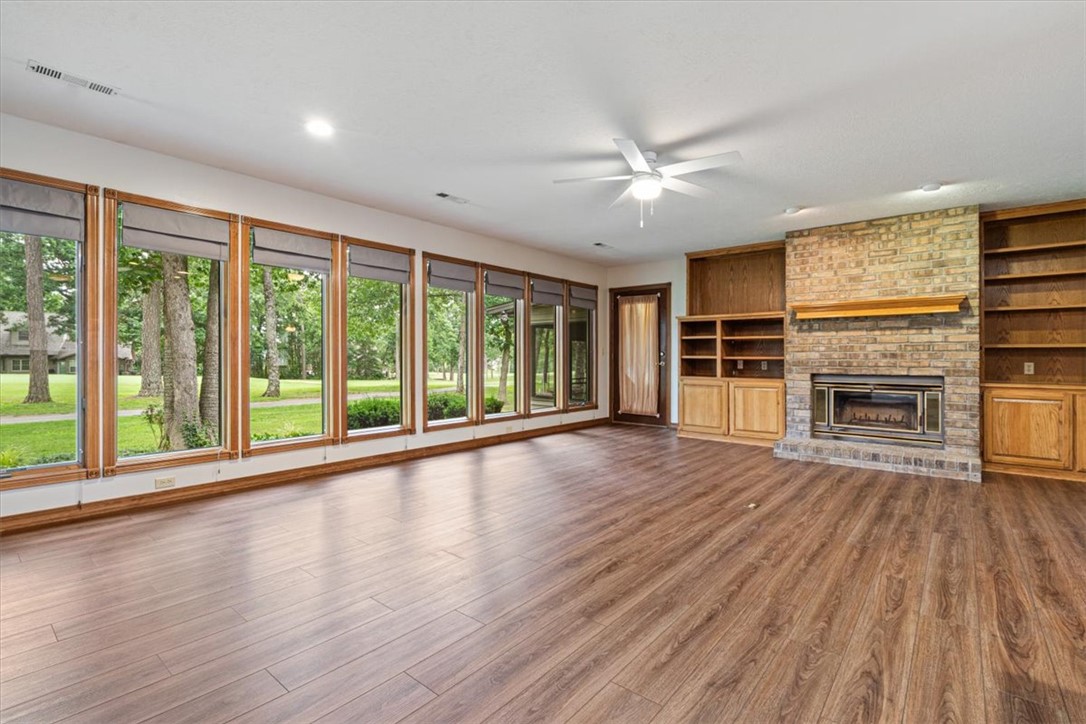 Unit 8 Holiday Island - Residential