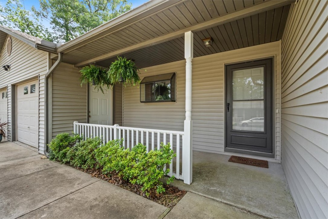 Unit 8 Holiday Island - Residential