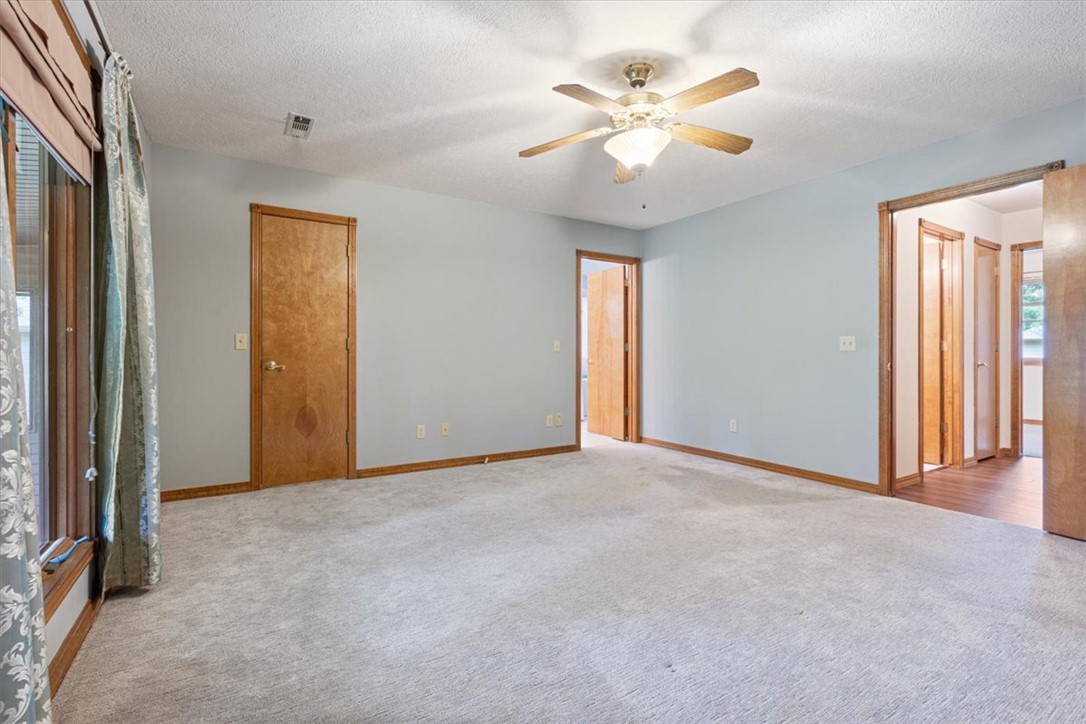 Unit 8 Holiday Island - Residential