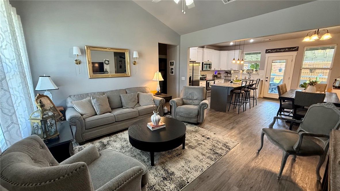 Country Meadows Sub - Residential