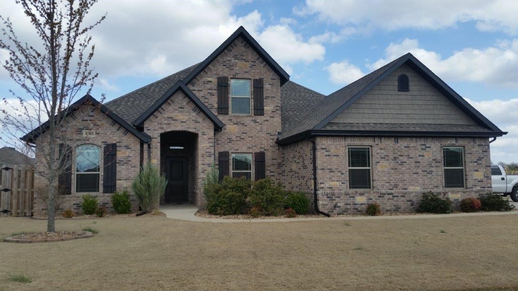 Fantastic home in desirable neighborhood. 5 bedroom 2.5 baths, garage workshop and in ground tornado shelter. House features include hardwood flooring, granite counter tops, stainless steel appliances, covered deck with outdoor fireplace.