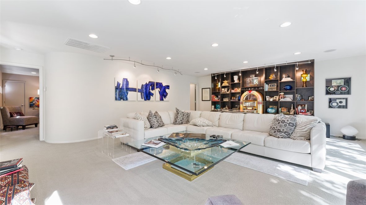 Tomlyn Valley - Residential