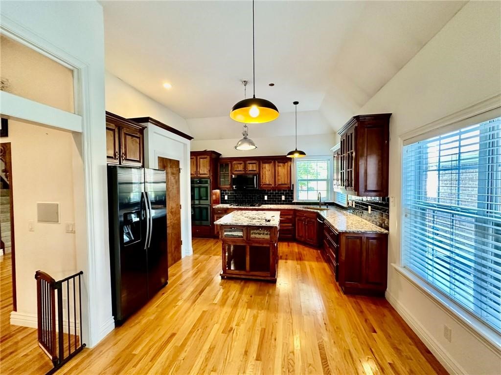 Highland Knolls Ph 5 Rogers - Residential Lease