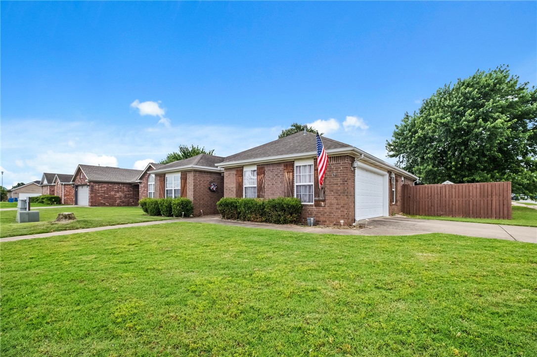 Carriage Square Sub Bentonville - Residential