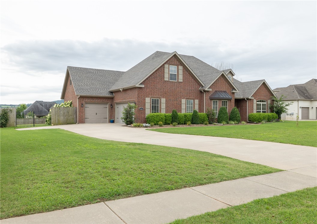 Waterford Estates At Hissom Ranch - Residential