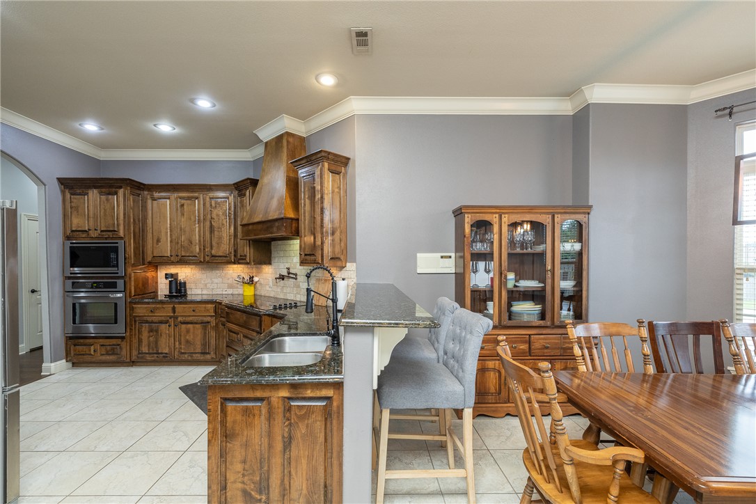 Waterford Estates At Hissom Ranch - Residential
