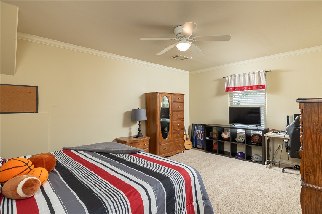 Waterford Estates At Hissom Ranch - Residential