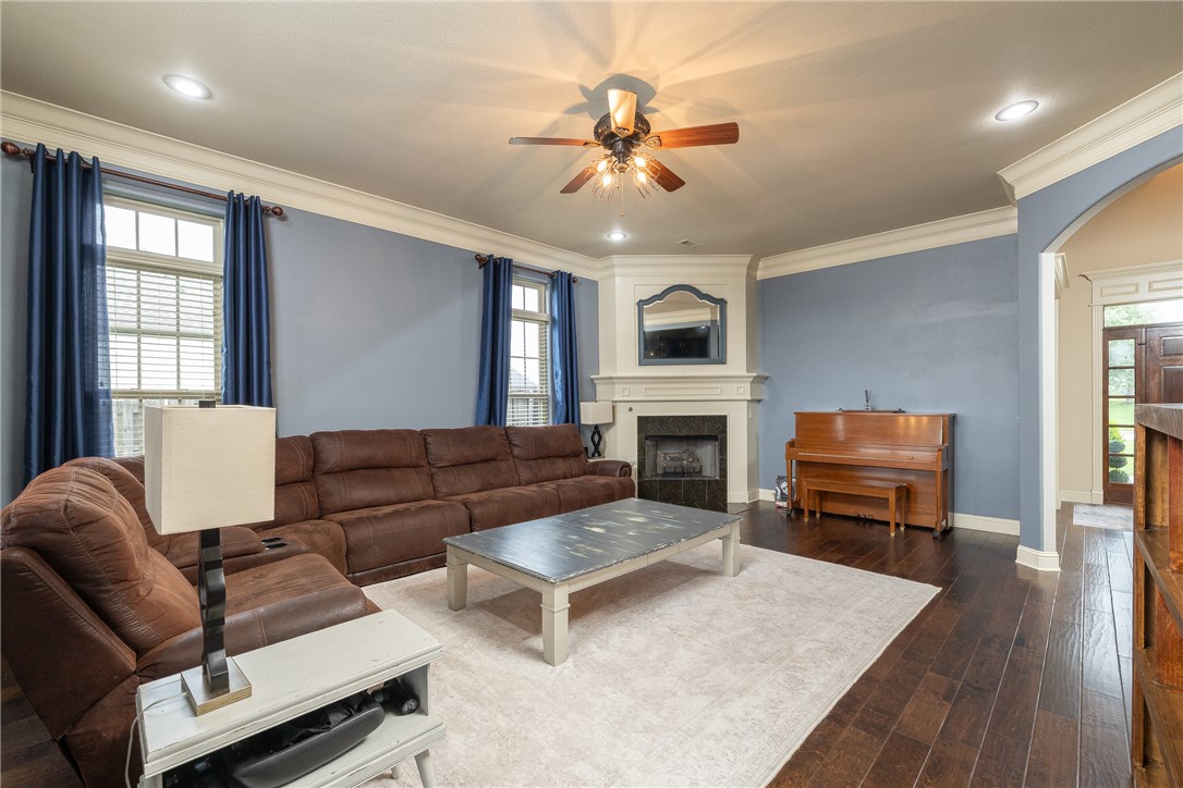 Waterford Estates At Hissom Ranch - Residential