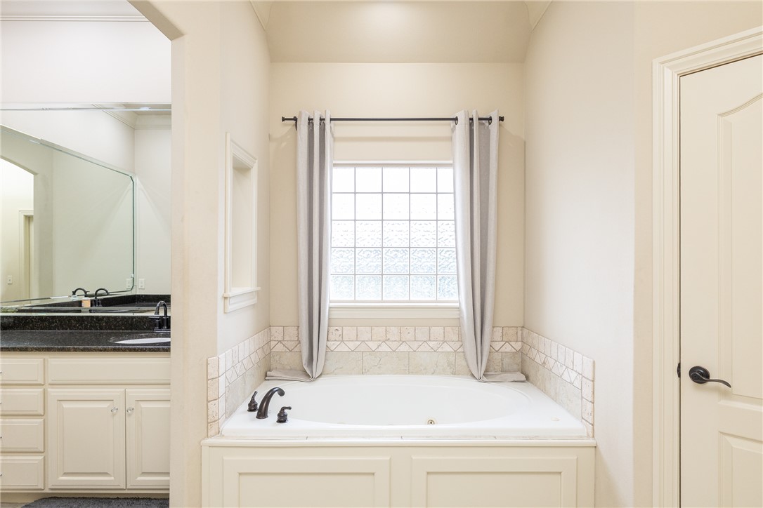 Waterford Estates At Hissom Ranch - Residential