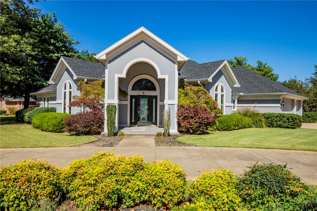 Beautiful home with pool on large lot in Glenbrook Subdivision. Everything Bentonville just minutes away as well as I-49. 3 bedrooms and 2 1/2 baths. High ceilings with lots of crown moulding. Wood flooring throughout Living room features wet bar with mini fridge and access to back yard. Kitchen includes large island with granite counters, double oven lots of windows and opens into the Hearth room with gas fireplace and built ins. home also has formal dining room. Master suite features separate shower and large jetted tub with a double vanity. Large walk in closet with lots of built in shelving. Covered patio and 3 car garage. Pool maintenance is included in the rental price.