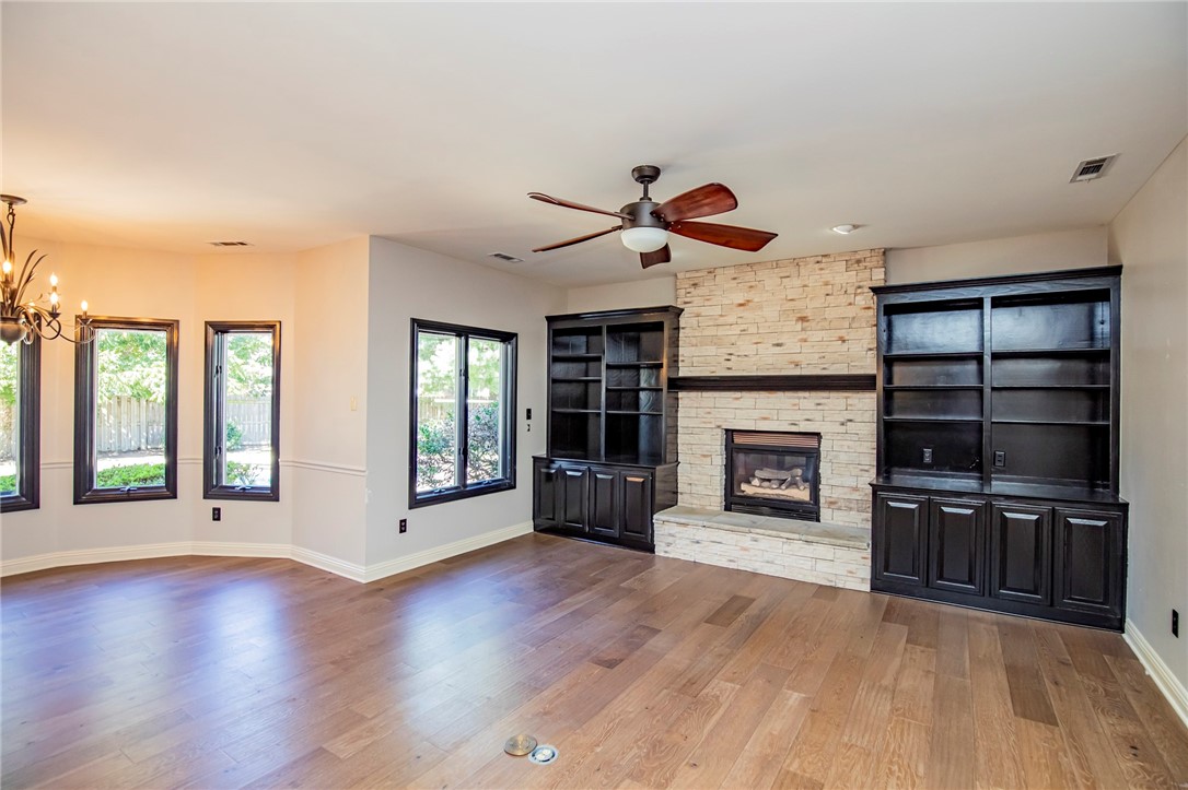 Glenbrook Sub Bentonville - Residential Lease