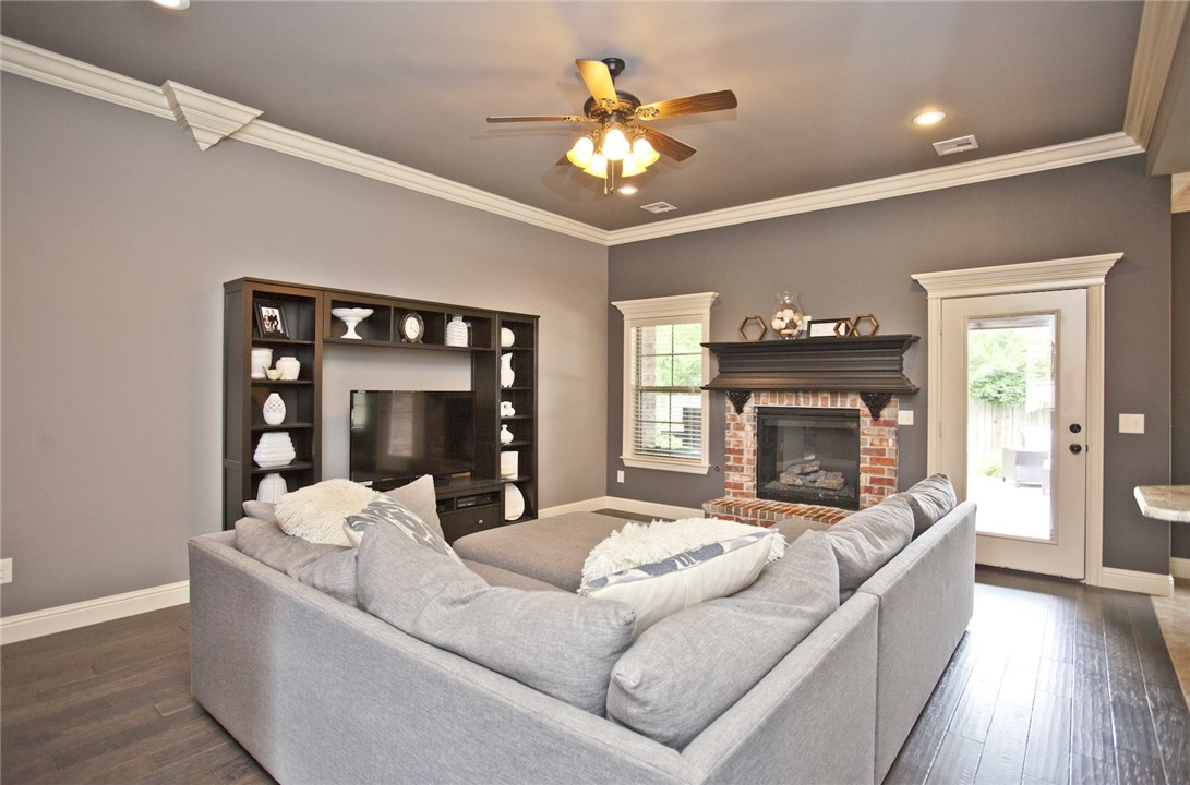 Lexington Sub Rogers - Residential