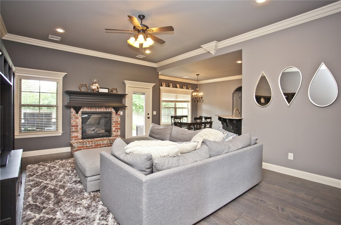 Lexington Sub Rogers - Residential