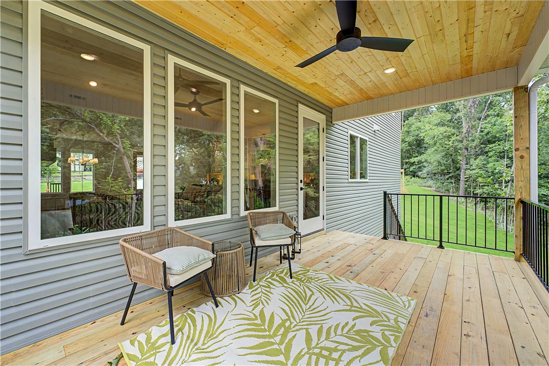 Lands End - Residential