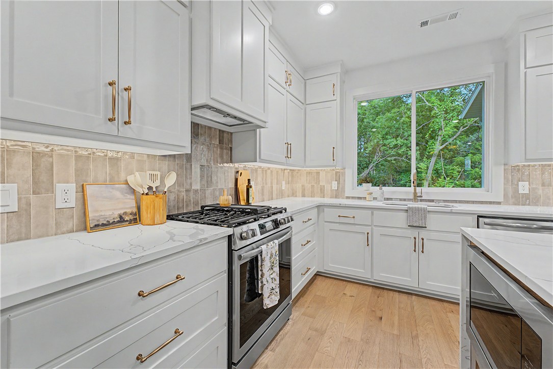 Lands End - Residential