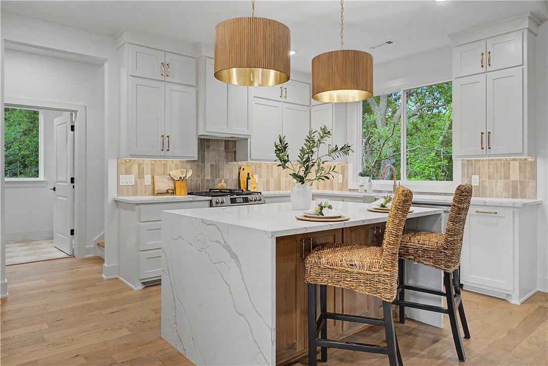 Lands End - Residential