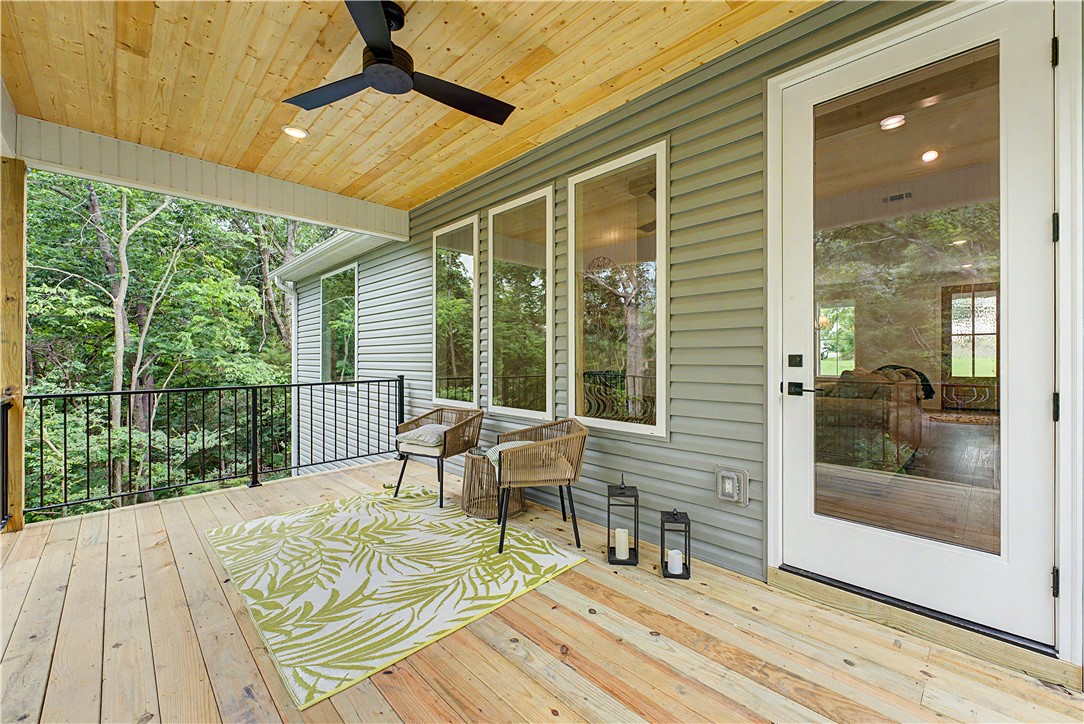Lands End - Residential